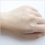 calming hydro hand washing step2