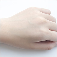 calming hydro hand washing step3