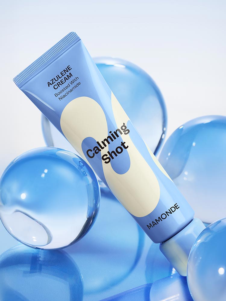 Mamonde Calming Shot Azulene Cream and the model