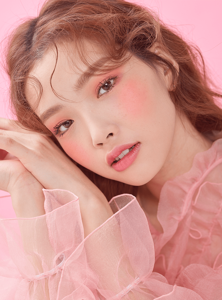 4호 딜리셔스 러브로 연출한 모델