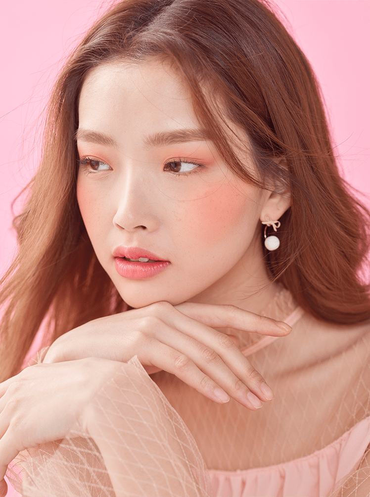2호 로즈버드로 연출한 모델