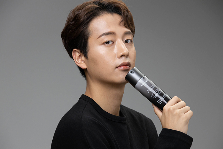 맨 리차징 올인원 플루이드 180ml 모델